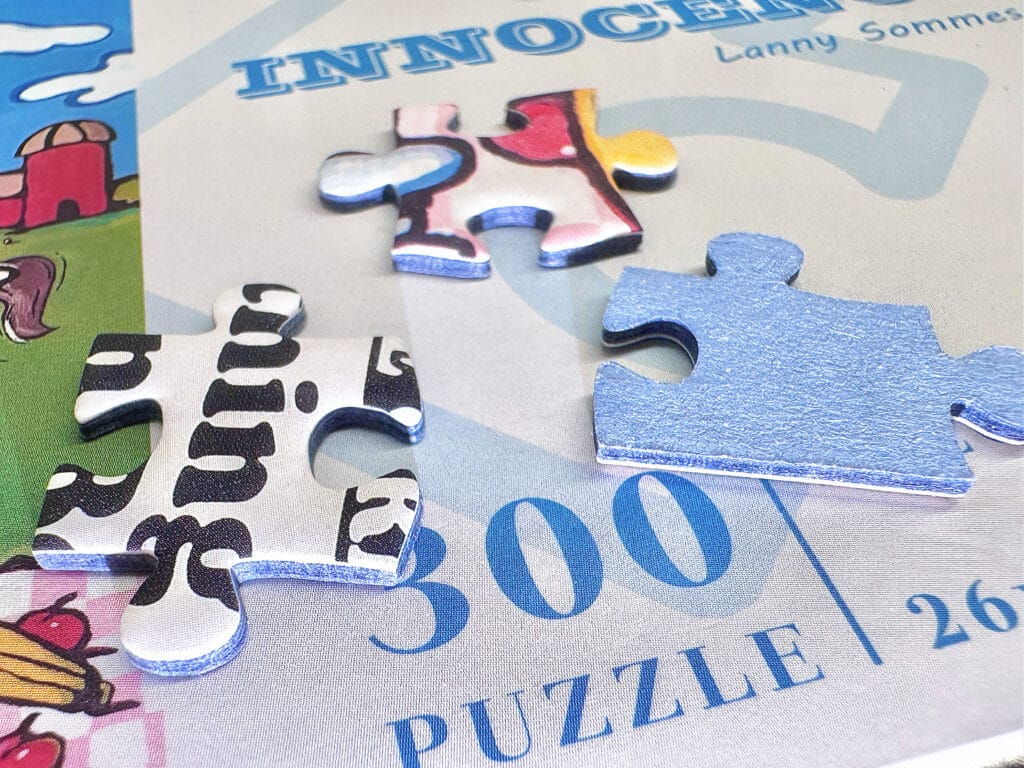 Our High Quility Blue-Core Cardboard Jigsaw Puzzle